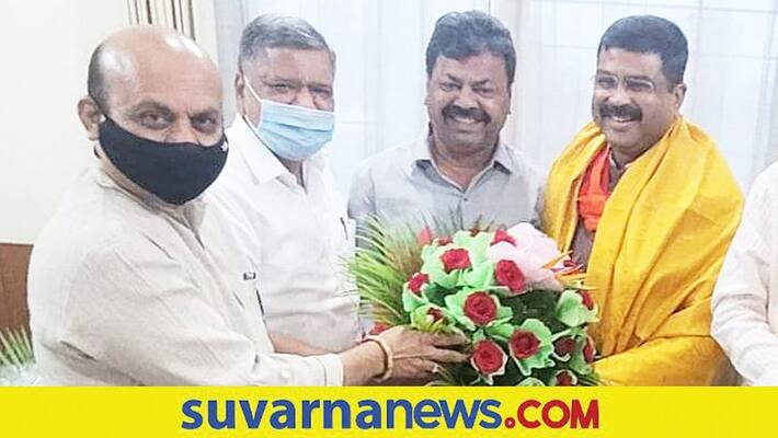 Renukacharya Jeevraj appointed as CM Basavaraj Bommai political secretaries snr Renukacharya Jeevraj appointed as CM Basavaraj Bommai political secretaries snr