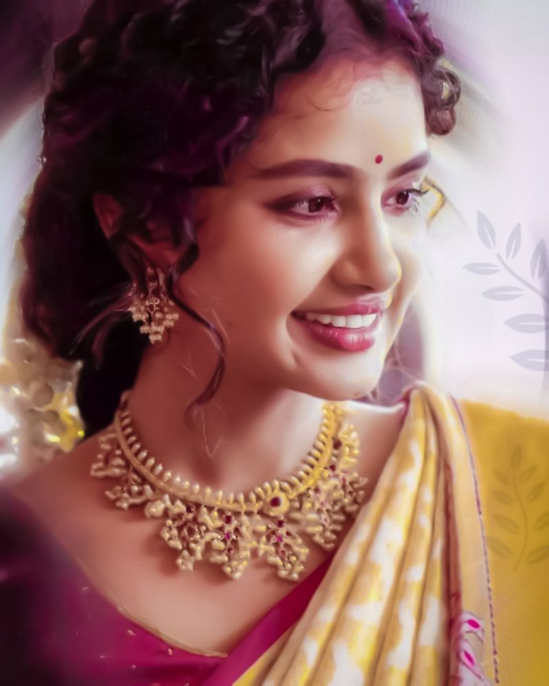 curly hair killing looks anupama parameswaran latest photos goes trending