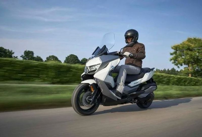 Upcoming Two-Wheelers: Planning to buy a new two-wheeler on this Diwali, then these cool vehicles are coming, you will get strong features