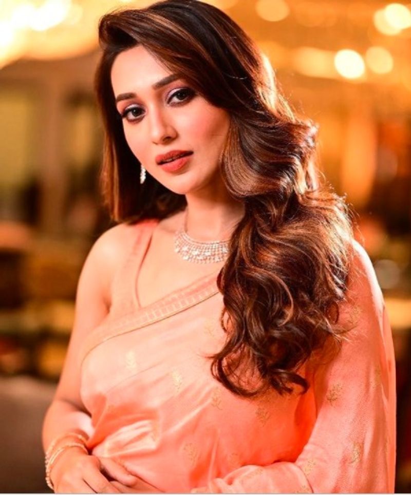 MP actress Mimi Chakraborty reveals good news and says she is not getting married BRD