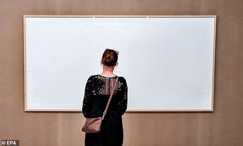 Kunston Museum of Modern Art Show Controversy over art work named take the money and run