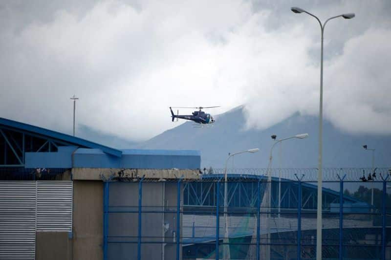 Ecuador jail clash - govt to pardon up 2000 prisons