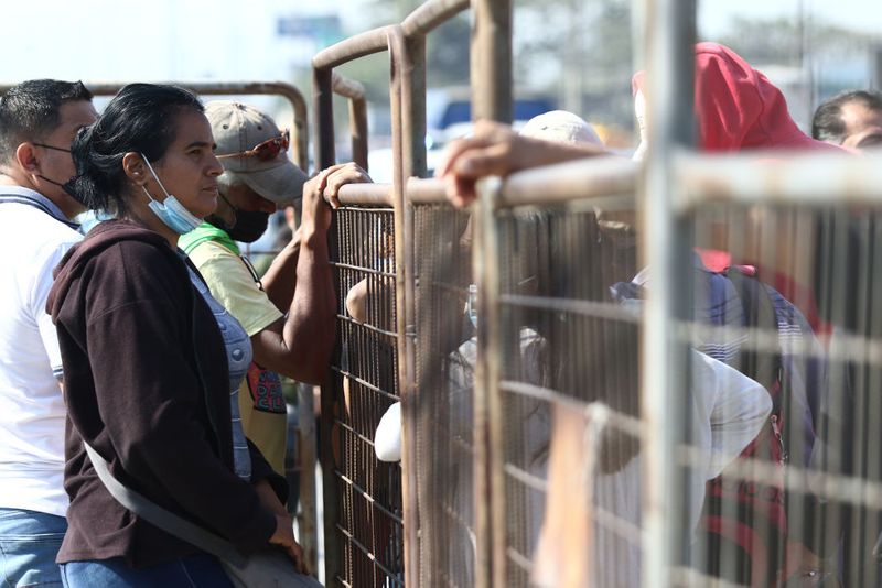 battle among drug mafia in Ecuador Jail that killed at least 116 people