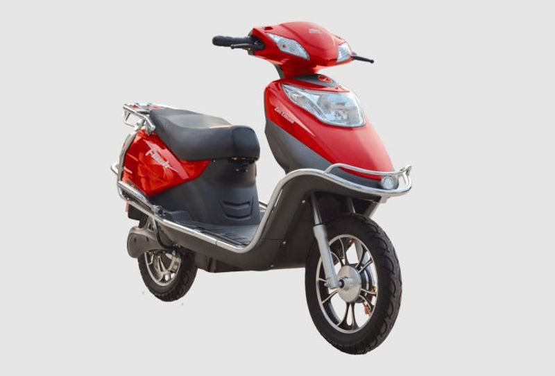 Electric Scooters: These five electric scooters can be driven without a license price starts from Rs 40,000