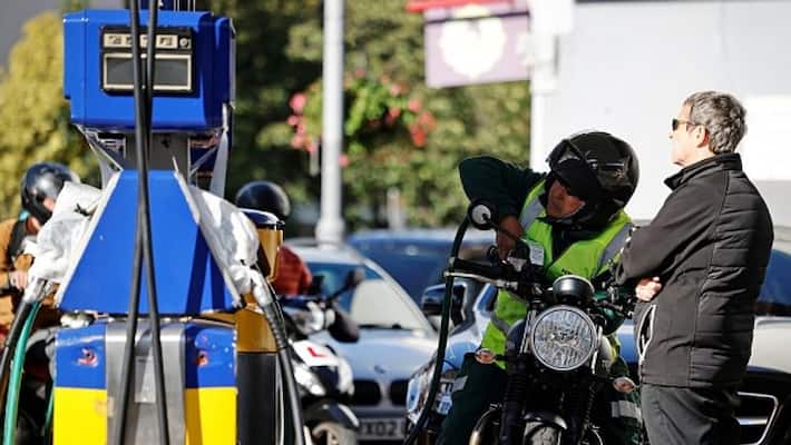 Pakistan petrol pump dealers association called on strike on 25th november, demanding to increase profit margin to 6 percent DVG Pakistan petrol pump dealers association called on strike on 25th november, demanding to increase profit margin to 6 percent DVG