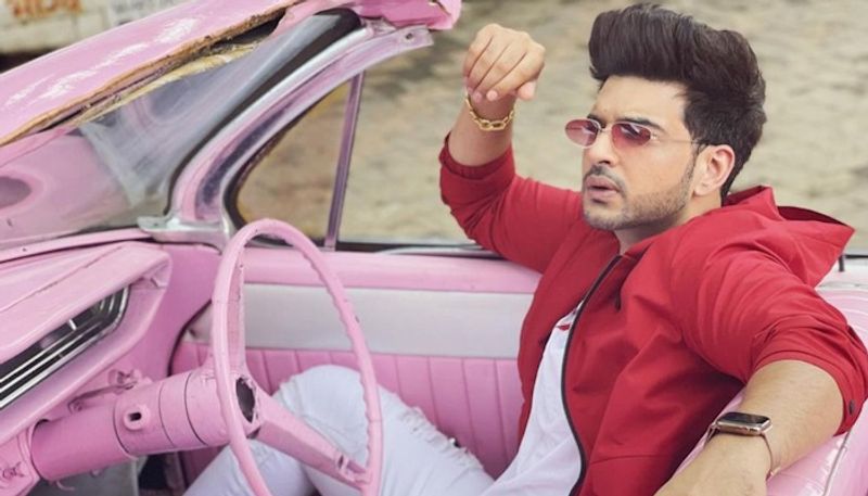 Hindi Bigg boss Karan kundrra compared to Arjun reddy Kabir Singh for this anger  vcs