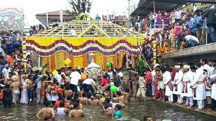 Devotees Allowed to Watch Kaveri Theerthodhbava in Kodagu grg Devotees Allowed to Watch Kaveri Theerthodhbava in Kodagu grg
