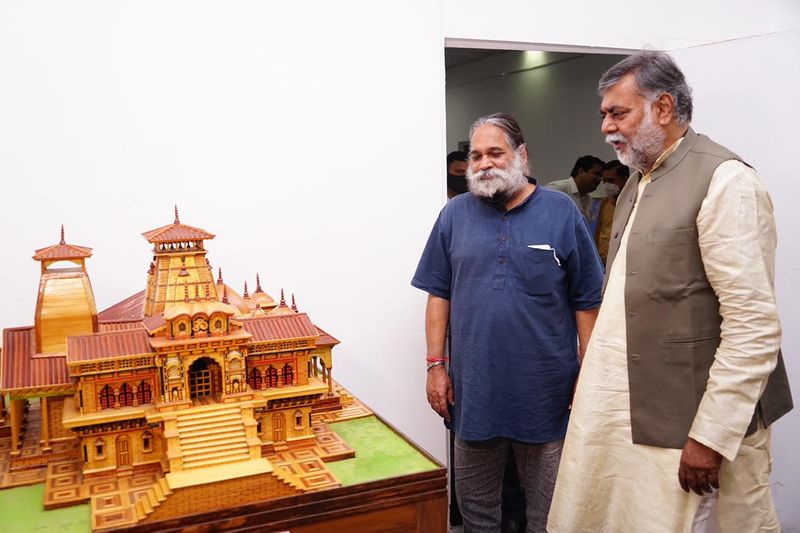 PM Modi gifts e-auction: Central Minister Prahlad Singh Patel visited National Gallery of modern arts