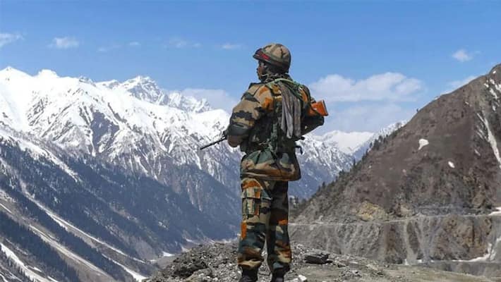 indian army replies to terrorists in encounter indian army replies to terrorists in encounter