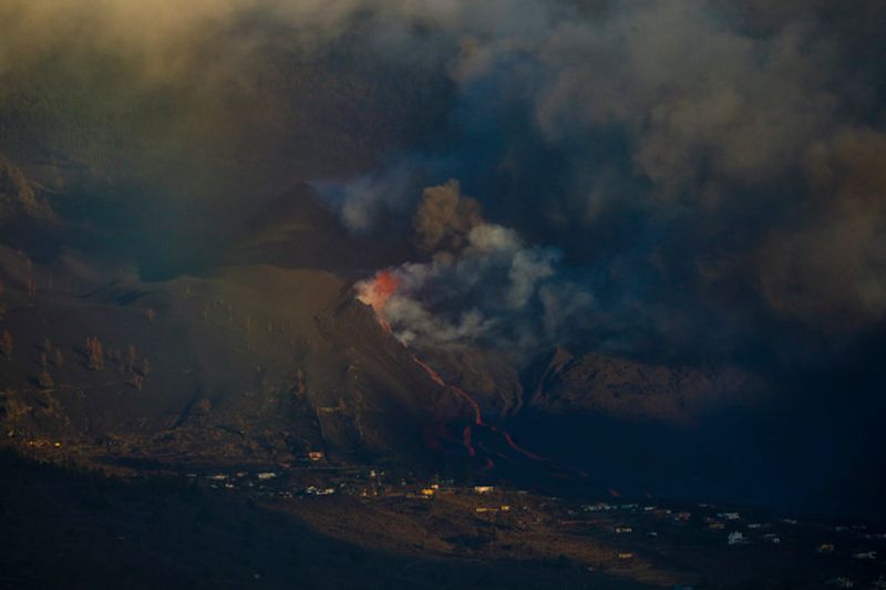Cumbre Vieja volcano on La Palma Island is active again after 50 years