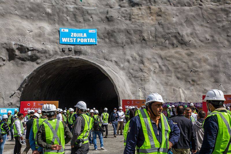 The Center is preparing a tunnel to connect Srinagar with Ladakh