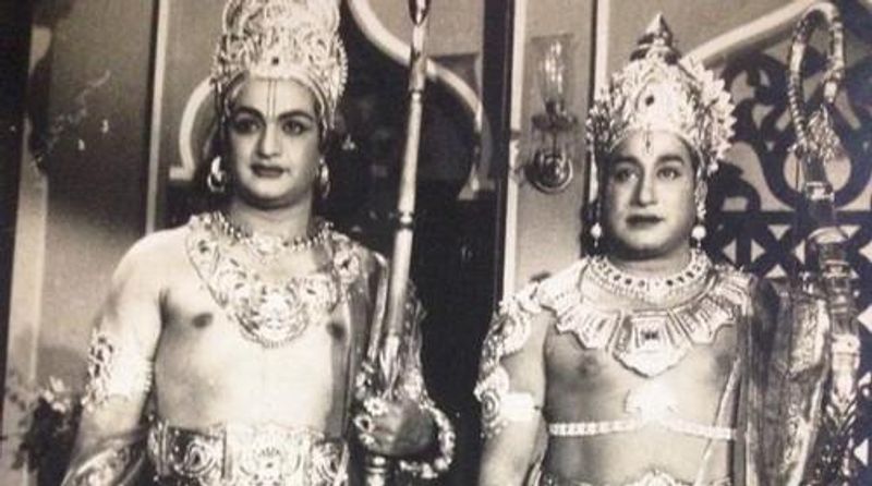 shivaji ganeshan rare photos with ntr anr chiru rajini kamal sridevi and other stars pics viral