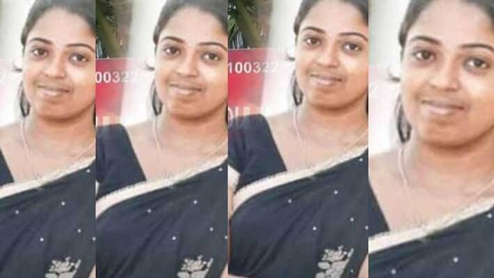 Parental persuasion to get married...young women suicide in tiruvallur Parental persuasion to get married...young women suicide in tiruvallur