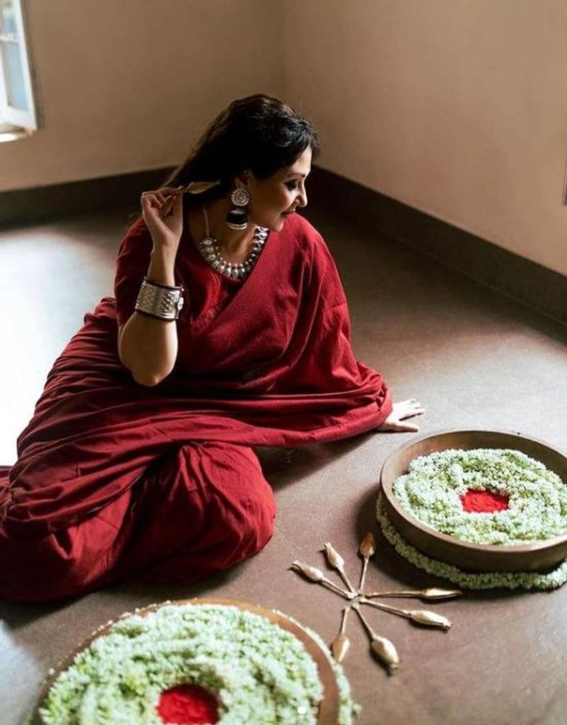 want to fashion like swastika mukherjee in Puja then follow her wardrobe bmm
