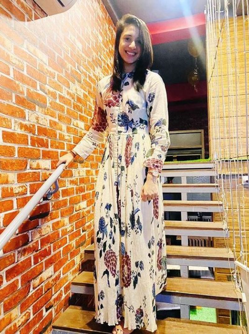 Smriti Mandhana - Net Worth, stats, personal life, Boyfriend, cars and controversy ALB