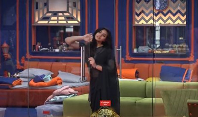 sreeram wants to go date with hamida and sunny immitated swetaa siri and other its full fun