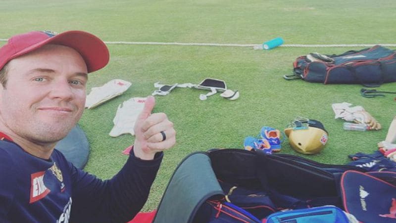 IPL 2021: RCB players photos goes viral on social media, Virat kohli, ab de villiers, glenn maxwell and devdutt padikkal are enjoying