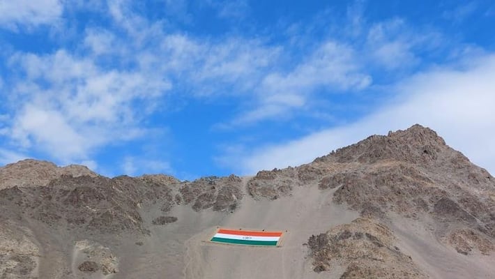 World&#39;s largest &#39;Khadi national flag&#39; installed in Leh on Gandhi Jayanti