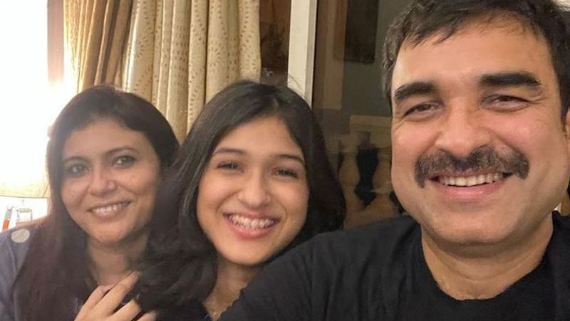Mirzapur fame Pankaj Tripathi wife is very beautiful, know their love story