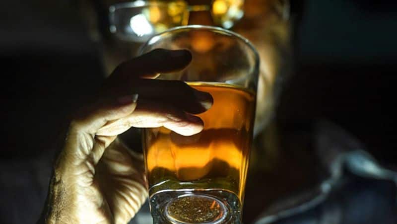 4 year old boy died after drinking alcohol in vellore