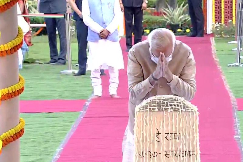 PM Narendra Modi at Gandhi Smriti in New Delhi on the occasion of Gandhi Jayanti