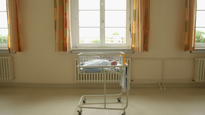 shocking 18-day-old girl dies after accidentally crushed in her parents bed in Cornwall