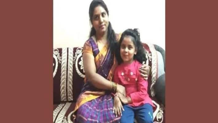 maharashtra very touching and emotional story after husband death woman suicide with little Daughter in nasik maharashtra very touching and emotional story after husband death woman suicide with little Daughter in nasik