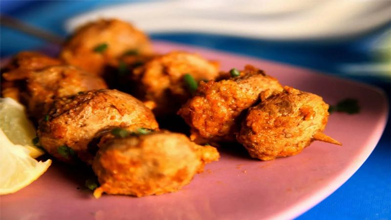 Try this tandoor aloo recipe at home