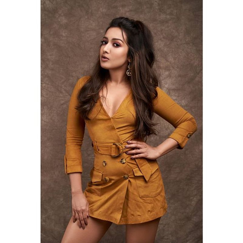 Catherine Tresa latest photo shoot in white dress is just stunning