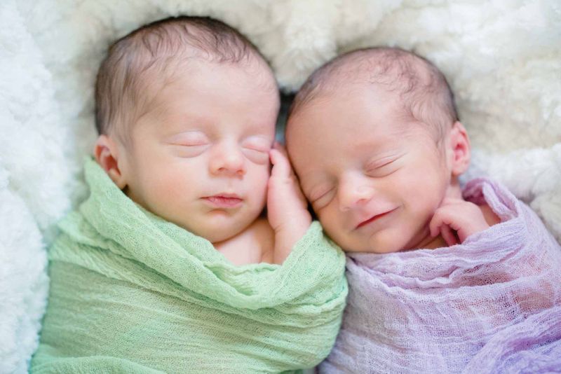 this kind of couples will give birth to twins children and these are sypmtoms while twins in womb
