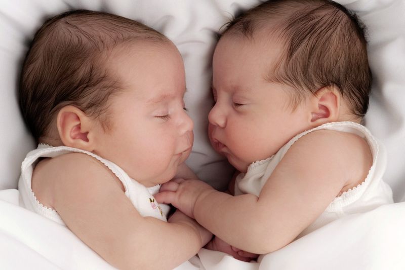this kind of couples will give birth to twins children and these are sypmtoms while twins in womb