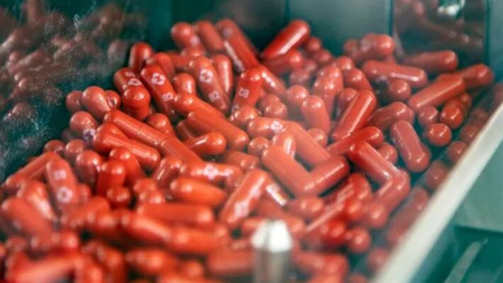 Britain became first country to approve a potentially game changing COVID 19 antiviral pill ckm Britain became first country to approve a potentially game changing COVID 19 antiviral pill ckm
