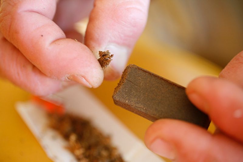 Cocaine Charas and MDMA - Know how these drugs affect your health ALB