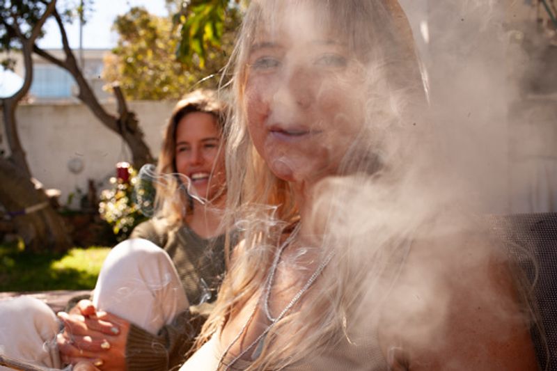 Cocaine Charas and MDMA - Know how these drugs affect your health ALB