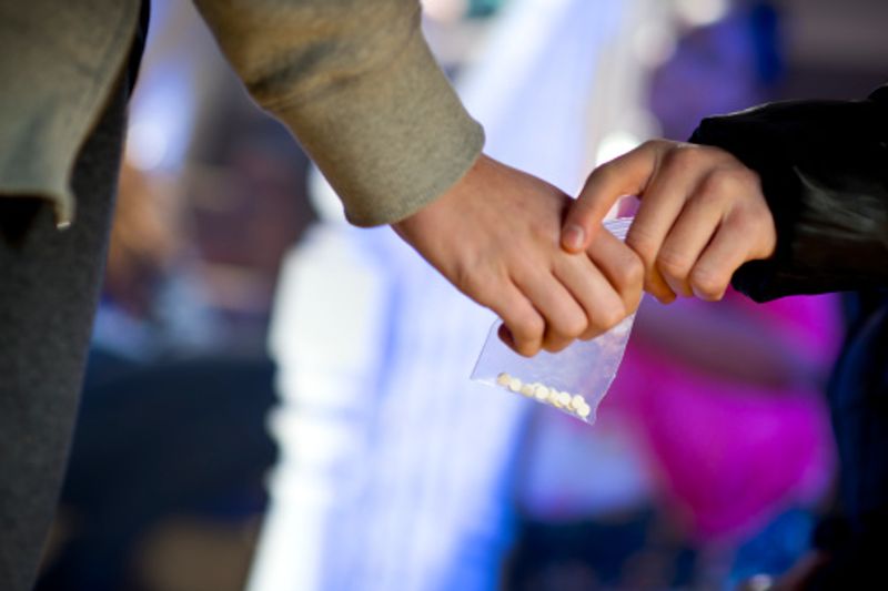 Cocaine Charas and MDMA - Know how these drugs affect your health ALB