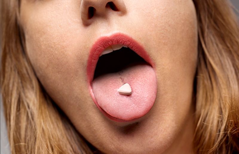 Cocaine Charas and MDMA - Know how these drugs affect your health ALB