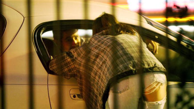 UK escort defrauded 68 year old wealthy client of Rs 25 crore