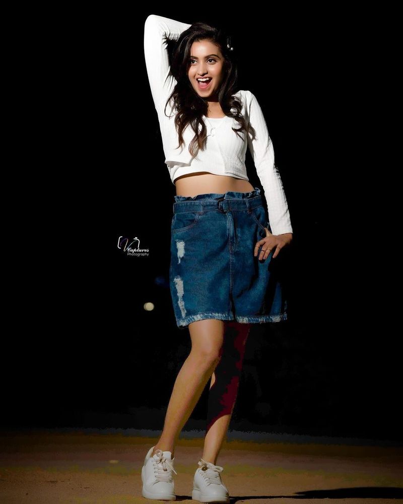 dhee fame anchor deepika pilli sizzles in denim frack look at her latest photo shoot