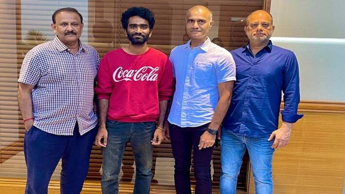 komali film director pradeep new avatar komali film director pradeep new avatar