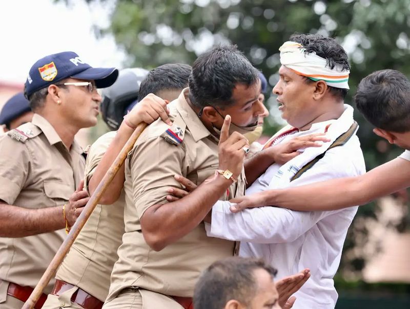 Nine killed in Lakhimpur Kheri incident Up police arrests opposition leaders