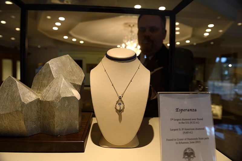 11 lakh yellow diamond found in half an hour search from Crater of Diamonds State Park