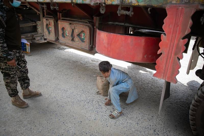 Afghan kids smuggled themselves into Pakistan by clinging to lorries