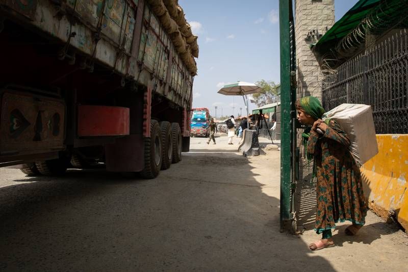 Afghan kids smuggled themselves into Pakistan by clinging to lorries