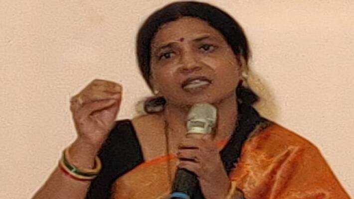 Jeevitha Rajasekhar Sensational allegations on KCR Family Assets Jeevitha Rajasekhar Sensational allegations on KCR Family Assets