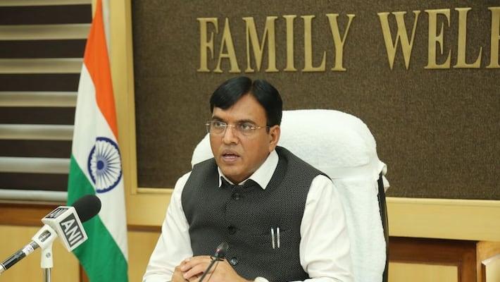 Mansukh Mandaviya hold a meeting state UT health ministers for Vaccination jab at doorstep at every house ckm Mansukh Mandaviya hold a meeting state UT health ministers for Vaccination jab at doorstep at every house ckm