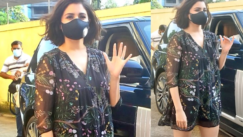 Anushka Sharma spotted without makeup, Kareena Kapoor also seen outside a studio