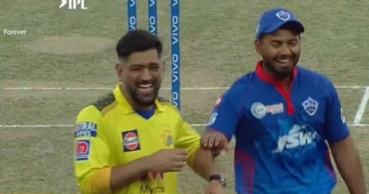 dc vs rr no ball: அன்று தோனி இன்று ரிஷப் பந்த்: களநடுவர் முடிவுக்கு எதிர்ப்புத் தெரிவி்த்து ரகளை