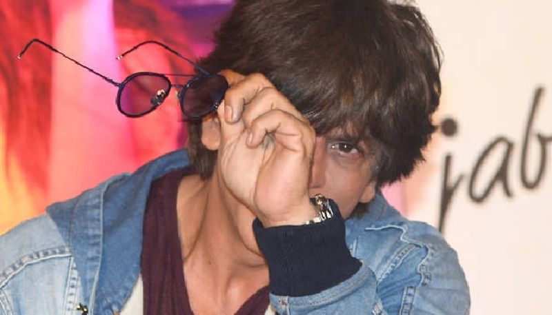 Shahrukh Khan has a bad Habbit, Juhi Chawla reveals the secret bpsb