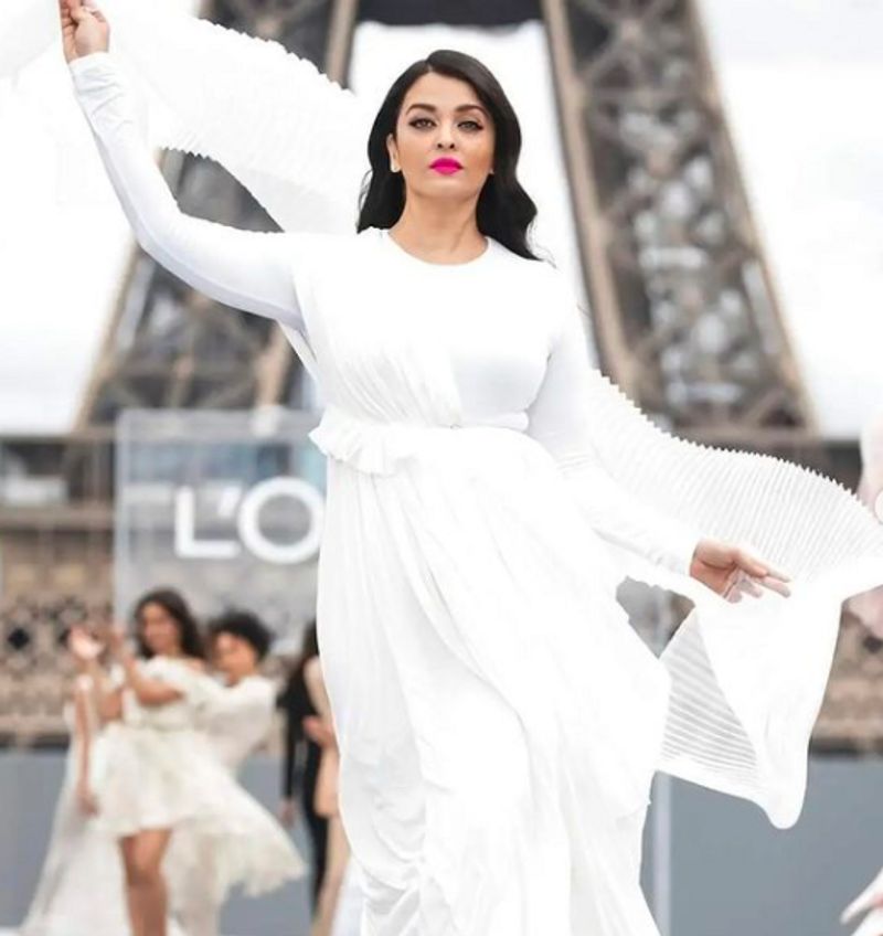 Aishwarya Rai Bachchan stunning look in Paris Fashion Week dpl