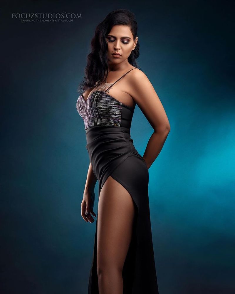Biggboss season 5 Transgender model and actor nameetha marimuthu hot phtos